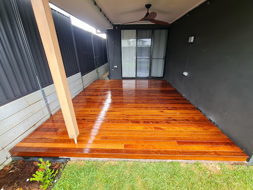 Emblem carpentry