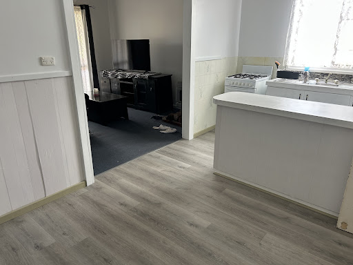 Laminate flooring specialist